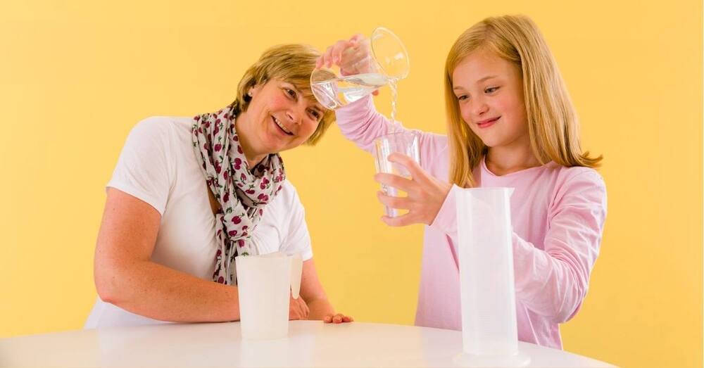 Lerntherapeutin und Kind im Duden Institut